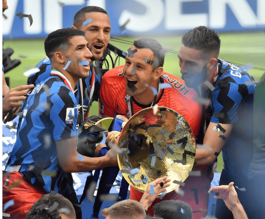 优德平台 -风云突变休斯敦火箭今晚战术微调，中超版图或变，球迷炸锅，团队化学反应显著(休斯顿延期今晚19点半)