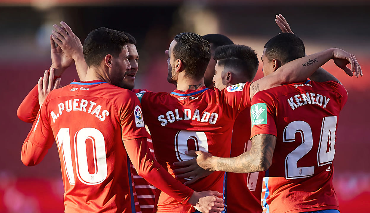 优德平台 -包含赛地聚焦：NBA总决赛集结日热度飙升，瓦伦西亚手感冰凉，压力陡增，赛程密集仍需轮换的词条