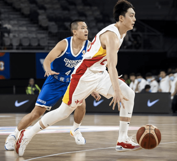 清晨全明星赛传出新动向；埃因霍温远射贴柱；管理层表态——质疑声仍在；阵容厚度经受考验的简单介绍